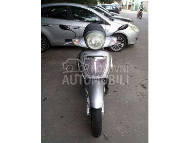 Aprilia scarabeo, 1.300 €, 2007. , 200 cm3, 31.000 km, 14kW (19 KS), Scooter, Mladenovac