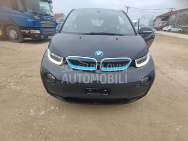 BMW i3 ODLIČNA BATERIJA, 10.000 €, 2014. Hečbek, Električni pogon, 119.000 km, 125kW (170 KS), Automatski / poluautomatski, 4/5 vrata, 4 sedišta, Kragujevac