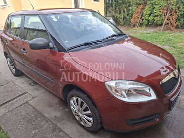 Škoda Fabia 1.2, 3.150 €, 2008. Hečbek, Benzin | 1198 cm3, 196.000 km, 44kW (60 KS), Manuelni 5 brzina, 4/5 vrata, 5 sedišta, Subotica