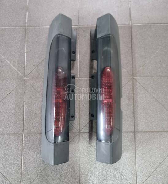 Trafic 2 štop lampe