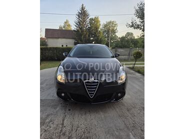 Alfa Romeo Giulietta, 4.500 €, 2011. Hečbek, Benzin | 1368 cm3, 174.286 km, 88kW (120 KS), Manuelni 6 brzina, 4/5 vrata, 5 sedišta, Vrčin