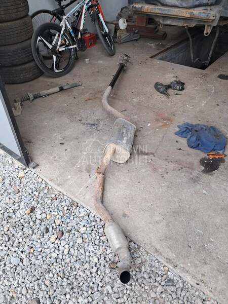 Auspuh za Mazda 3 od 2003. do 2009. god.