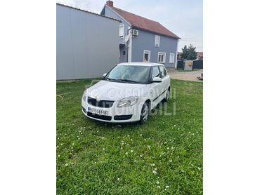 Škoda Fabia tdi, 2.700 €, 2009. Limuzina, Dizel | 1422 cm3, 272.874 km, 59kW (80 KS), Manuelni 6 brzina, 4/5 vrata, 5 sedišta, Ruma