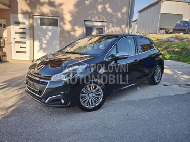 Peugeot 208 1.2 pure tech (može zamena), 6.900 €, 2018. Hečbek, Benzin | 1199 cm3, 189.200 km, 60kW (82 KS), Manuelni 5 brzina, 4/5 vrata, 5 sedišta, Barič