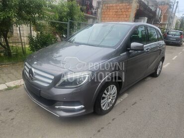 Mercedes Benz B 200 2.0 metan, 9.500 €, 2014. Monovolumen (MiniVan), Benzin + Metan (CNG) | 1991 cm3, 156.000 km, 115kW (156 KS), Manuelni 6 brzina, 4/5 vrata, 5 sedišta, Beograd