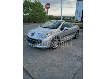 Peugeot 207 1.6 (može zamena), 3.400 €, 2008. Kabriolet/Roadster, Benzin | 1598 cm3, 192.000 km, 88kW (120 KS), Manuelni 5 brzina, 2/3 vrata, 4 sedišta, beograd