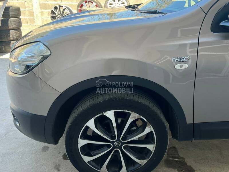 Krilo levo šampanj C30G za Nissan Qashqai od 2010. do 2013. god.