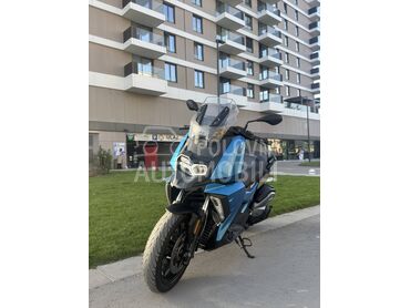 BMW c400x c 400 x, 5.600 €, 2019. , 350 cm3, 25.200 km, 25kW (34 KS), Scooter, Niš
