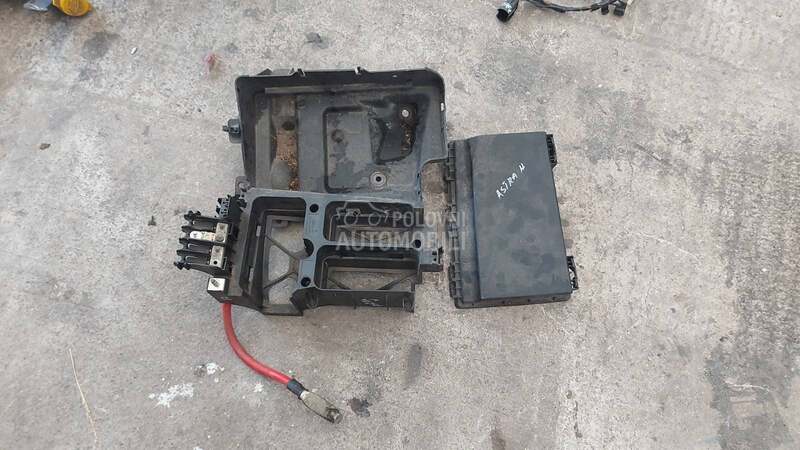 KUTIJA AKUMULATORA za Opel Astra H