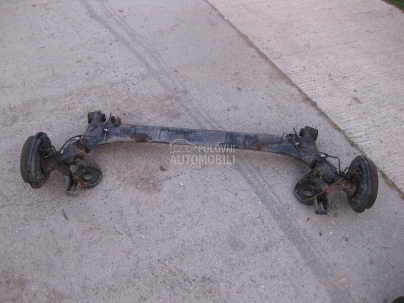 Zadnji  most sa dobosima za Volkswagen Fox od 2005. do 2011. god.