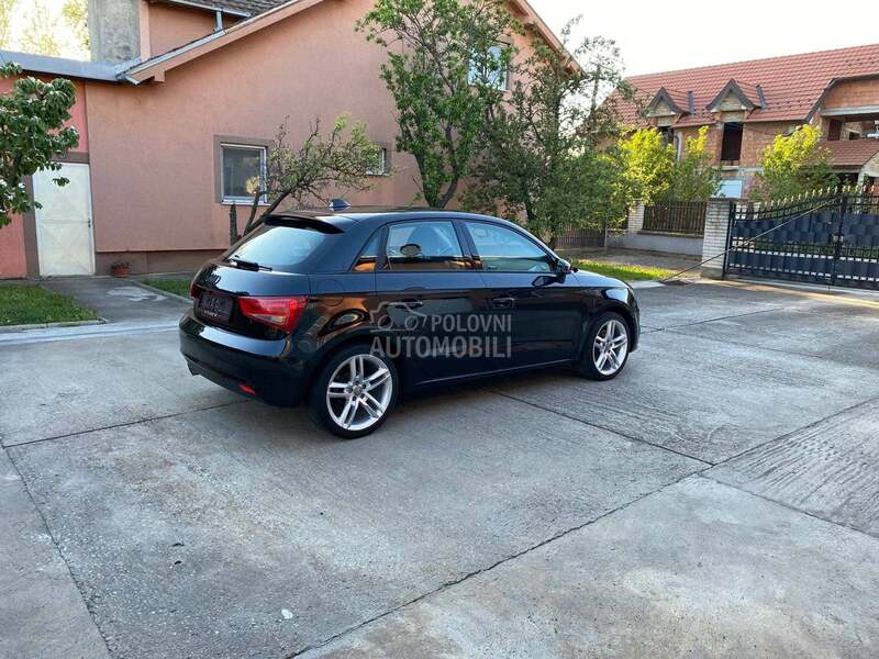 Audi A1 2014 photo 5