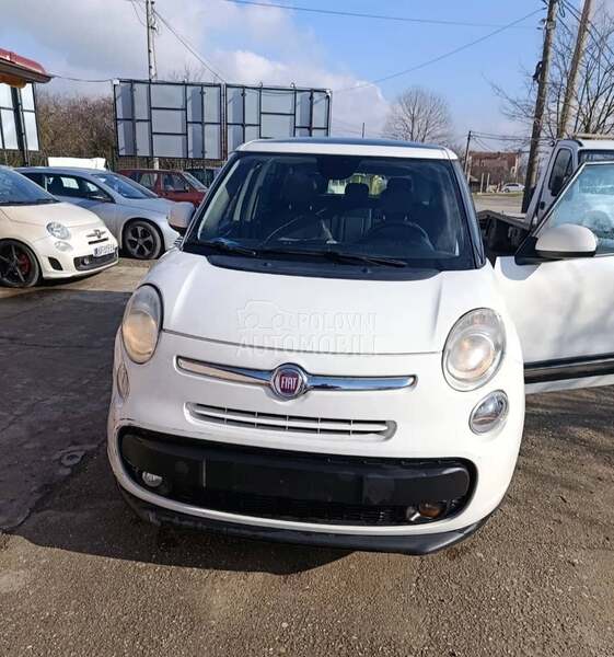 Prednji branik za Fiat 500L