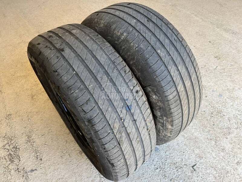 Michelin 235/60 R17 Letnja