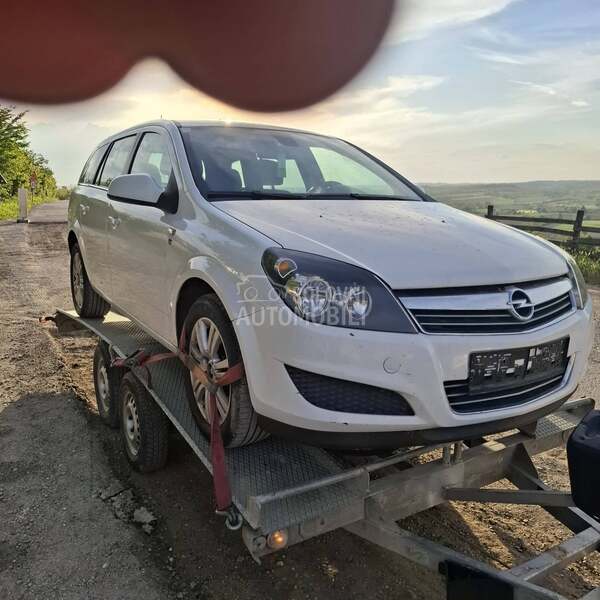 motor  z17dtj 81kw za Opel Astra H, Astra J