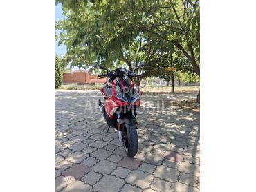 Peugeot Jet Force50 (može zamena), 1 €, 2007. , 50 cm3, 7.110 km, 3kW (4 KS), Scooter, Saraorci