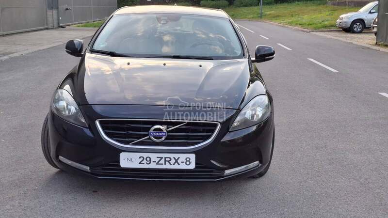 Volvo V40 2013 photo 4