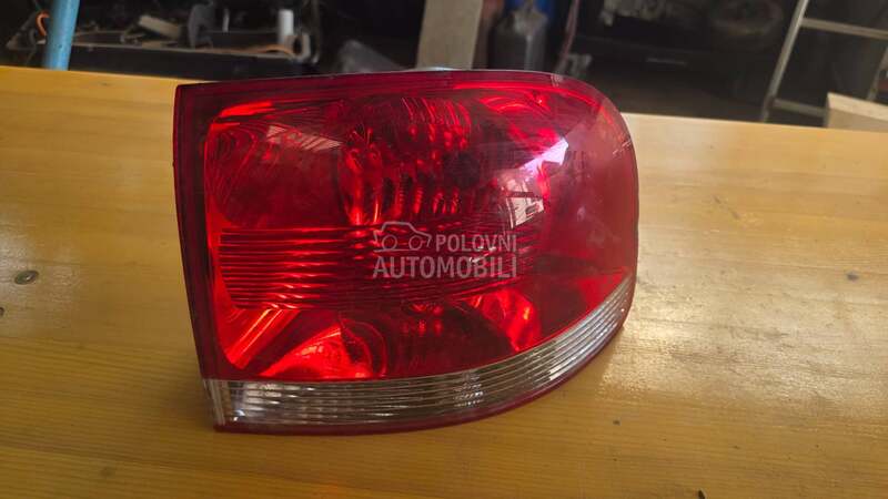 Lampa desna za Volkswagen Touareg - 7l6945096k