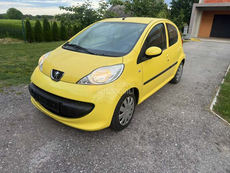 Stakla prozori za Peugeot 107 od 2008. do 2012. god.