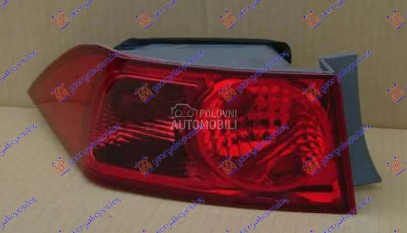 Stop svetlo za Honda Accord od 2003. do 2008. god.