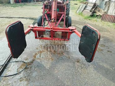 Vogel Noot Hvataljke euro kacenje, 800 €, 2004. , Priključni utovarivači, Ratarstvo, Nošena, Jagodina