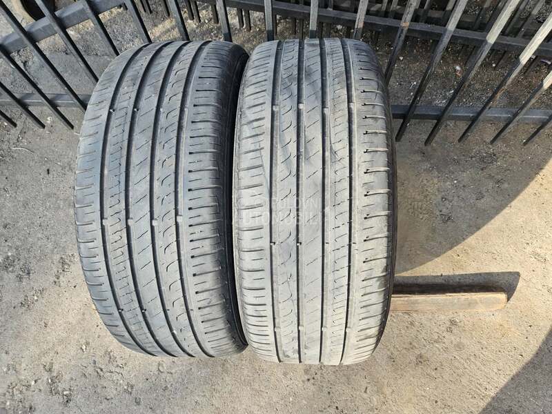 Barum 225/55 R17 Letnja