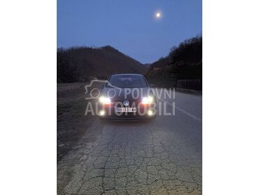 Volkswagen Golf 5 , 3.650 €, 2004. Hečbek, Dizel | 1968 cm3, 365.000 km, 103kW (140 KS), Manuelni 6 brzina, 4/5 vrata, 5 sedišta, Bajina Bašta