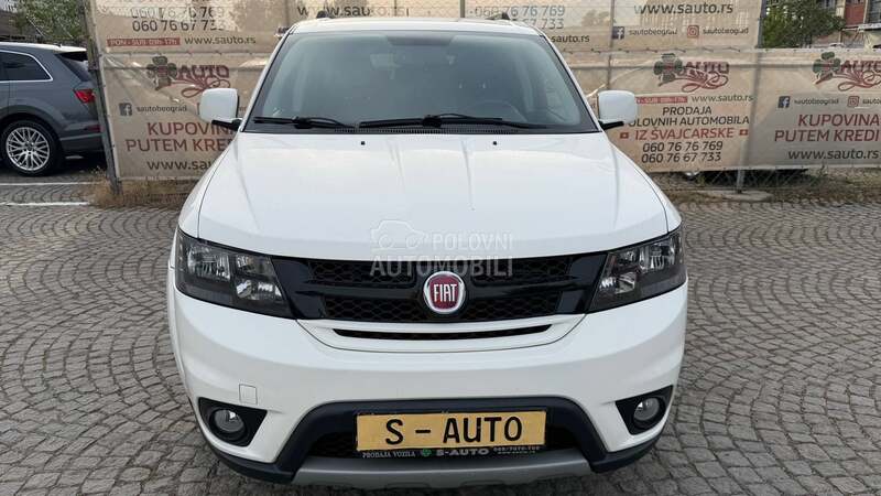 Fiat Freemont 2011 photo 3