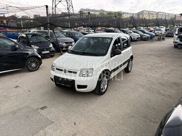 Fiat Panda CNG, 3.650 €, 2012. Hečbek, Benzin + Metan (CNG) | 1248 cm3, 255.000 km, 55kW (75 KS), Manuelni 5 brzina, 4/5 vrata, 5 sedišta, Novi Beograd