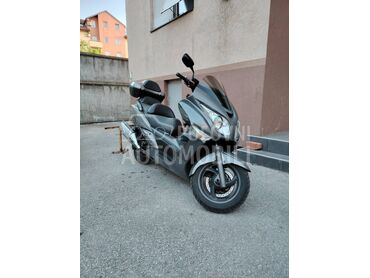 Honda Silver Wing 400, 2.500 €, 2009. , 400 cm3, 50.000 km, 29kW (39 KS), Scooter, Beograd