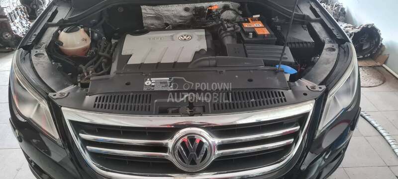 maska za Volkswagen Tiguan od 2007. do 2011. god. - ukrasna resetka