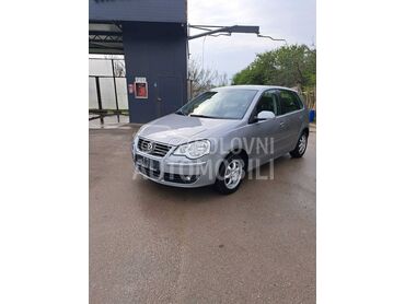 Volkswagen Polo 1.4, 3.200 €, 2009. Hečbek, Benzin | 1390 cm3, 110.000 km, 59kW (80 KS), Manuelni 5 brzina, 4/5 vrata, 5 sedišta, Čelarevo
