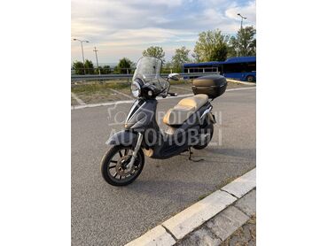 Piaggio Beverly 250ie, 1.950 €, 2008. , 250 cm3, 22.000 km, 16kW (22 KS), Scooter, Višnjička Banja