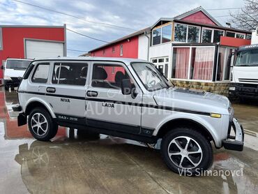 Lada Niva 1.7i, 2.400 €, 2005. Džip/SUV, Benzin + Gas (TNG) | 1698 cm3, 100.000 km, 55kW (75 KS), Manuelni 5 brzina, 4/5 vrata, 5 sedišta, Šimanovci