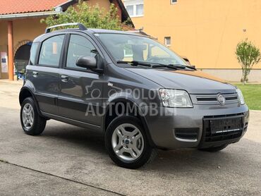 Fiat Panda 1.2 4X4, 4.450 €, 2010. Hečbek, Benzin | 1242 cm3, 73.873 km, 44kW (60 KS), Manuelni 5 brzina, 4/5 vrata, 5 sedišta, Koceljeva