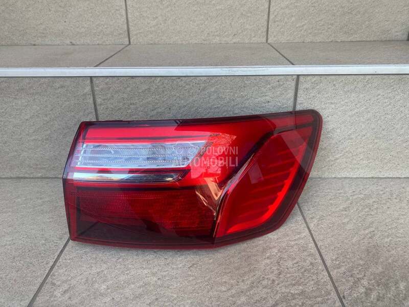 Desna stop lampa za Audi A4 od 2019. do 2024. god.