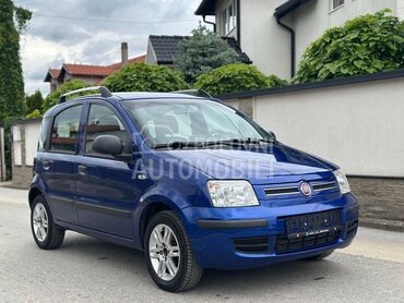 Fiat Panda 1.2  Genius  CH, 3.590 €, 2010. Hečbek, Benzin | 1242 cm3, 187.988 km, 44kW (60 KS), Manuelni 5 brzina, 4/5 vrata, 4 sedišta, Obrenovac
