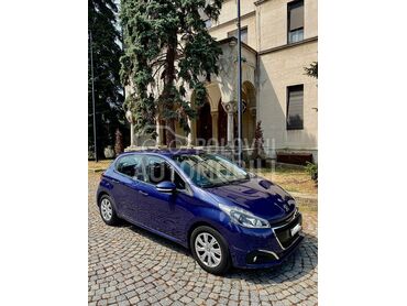 Peugeot 208 , 6.000 €, 2015. Hečbek, Benzin | 1199 cm3, 100.238 km, 60kW (82 KS), Manuelni 5 brzina, 4/5 vrata, 5 sedišta, Beograd