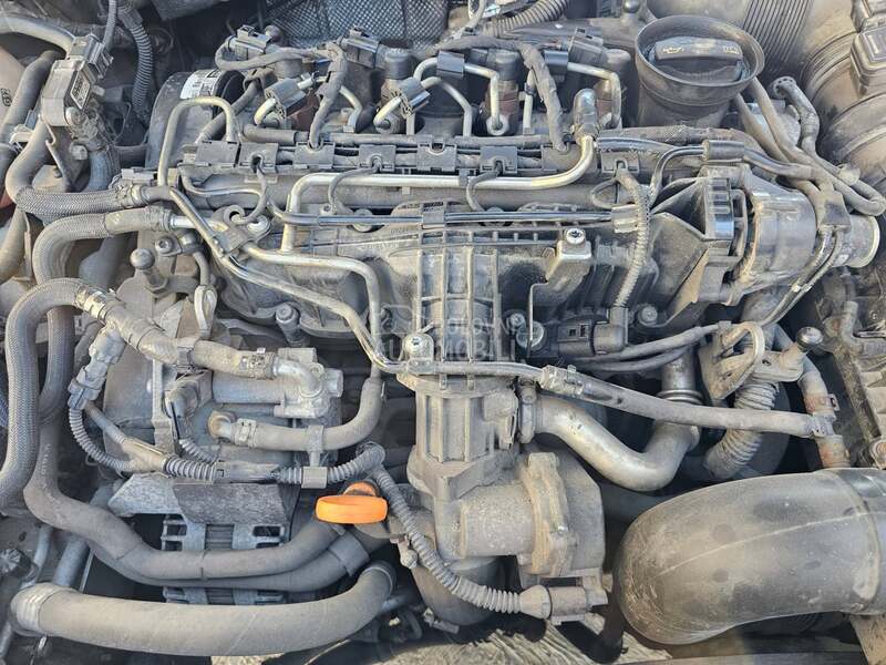 Motor 1.6 tdi 77KW CAYC za Volkswagen Caddy, Golf 6, Golf Plus ... od 2009. do 2015. god.