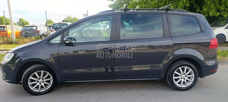 Volkswagen Sharan 2010 photo 2