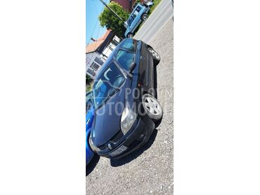 Renault Clio  (može zamena), 600 €, 2001. Hečbek, Dizel | 1461 cm3, 200.000 km, 48kW (65 KS), Manuelni 5 brzina, 2/3 vrata, 3 sedišta, Obrenovac