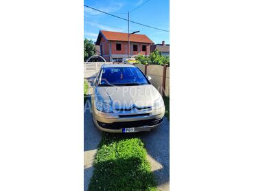 Citroen C4 HDI, 1.900 €, 2005. Hečbek, Dizel | 1560 cm3, 227.788 km, 66kW (90 KS), Manuelni 5 brzina, 4/5 vrata, 5 sedišta, Žabari