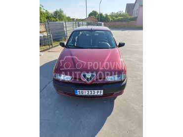 Alfa Romeo 146 1,6 (može zamena), 900 €, 1999. Limuzina, Benzin + Gas (TNG) | 1600 cm3, 255.000 km, 88kW (120 KS), Manuelni 5 brzina, 4/5 vrata, 5 sedišta, Lovćenac