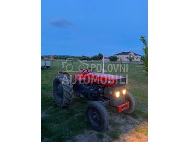 Massey Ferguson 130, 2.900 €, 1981. , Standardni traktori, 38kW (52 KS), 2x2, Ratarstvo, Varvarin