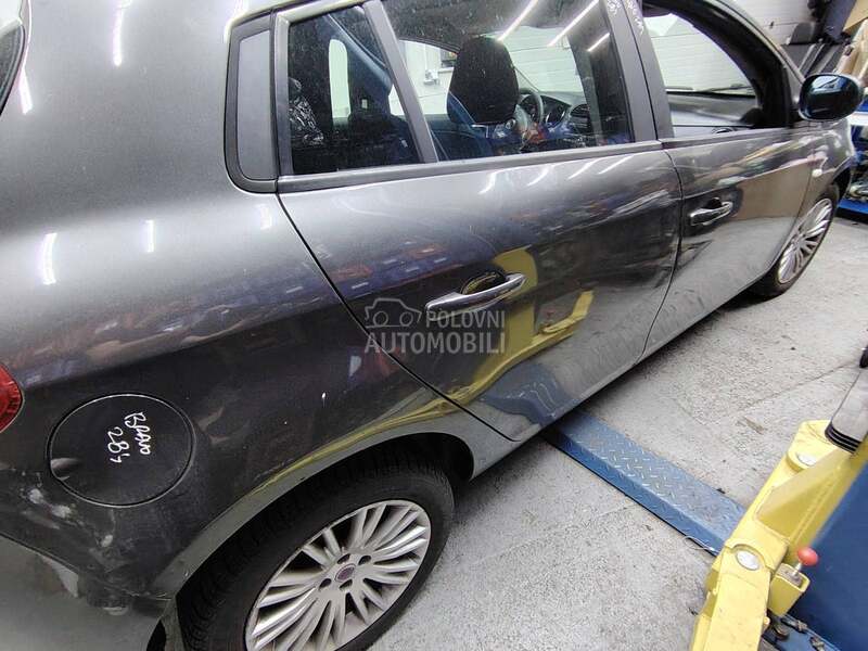 Zadnja desna vrata za Fiat Bravo