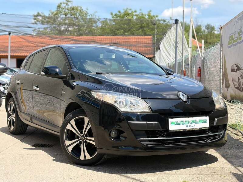 Renault Megane 2011 photo 2