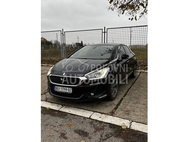 Citroen DS5  (može zamena), 8.300 €, 2015. Limuzina, Dizel | 2000 cm3, 250.000 km, 110kW (150 KS), Manuelni 6 brzina, 4/5 vrata, 5 sedišta, Beograd