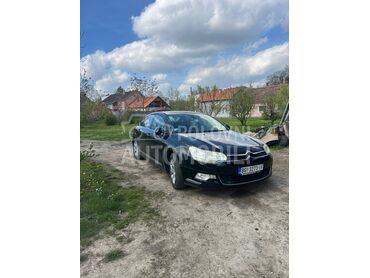 Citroen C5  (može zamena), 4.700 €, 2010. Limuzina, Dizel | 1997 cm3, 325.000 km, 103kW (140 KS), Manuelni 6 brzina, 4/5 vrata, 5 sedišta, Padinska Skela