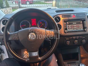 Volkswagen Tiguan 2.0 tdi, 7.100 €, 2008. Džip/SUV, Dizel | 1968 cm3, 278.600 km, 103kW (140 KS), Manuelni 6 brzina, 4/5 vrata, 5 sedišta, Aranđelovac