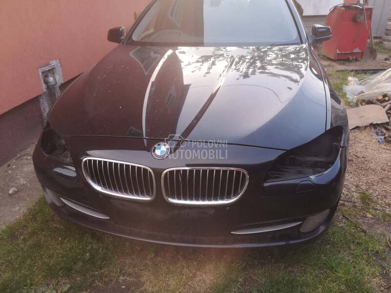 BMW 520 F 10 2012. god. -  kompletan auto u delovima
