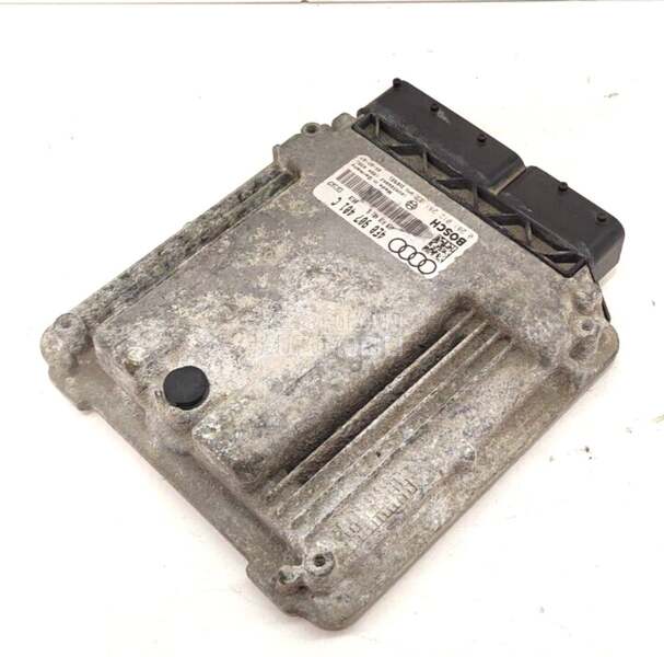 Motorni kompljuter za Audi A8 od 2003. do 2009. god.